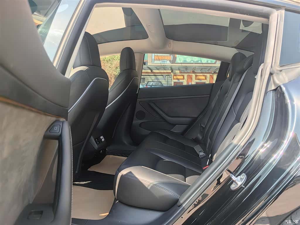 Tesla Model 3, 2023 6