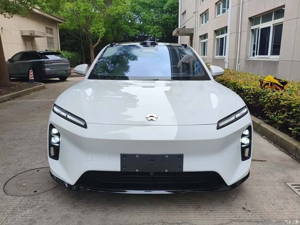NIO ET5, 2025 3