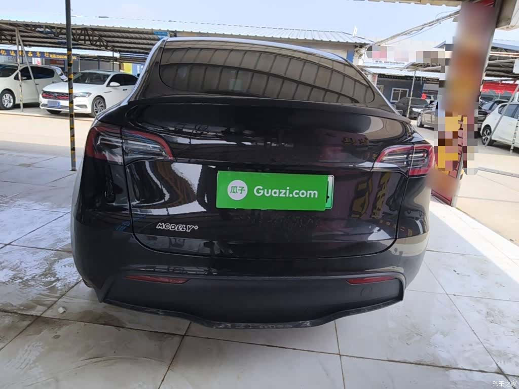 Tesla Model Y, 2023 6