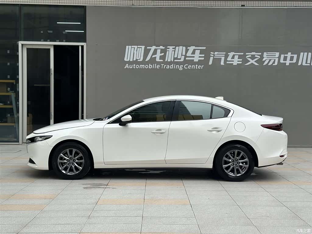 Mazda Mazda3, 2021 18