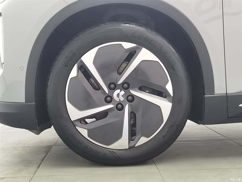 NIO ES6, 2024 17