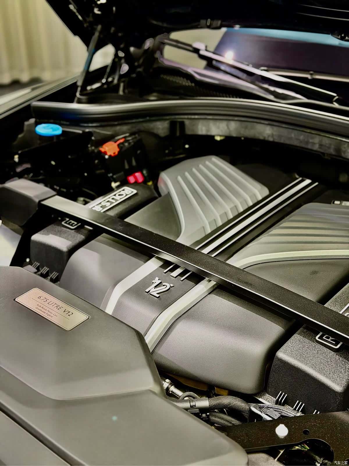 Rolls-Royce Cullinan, 2023 24