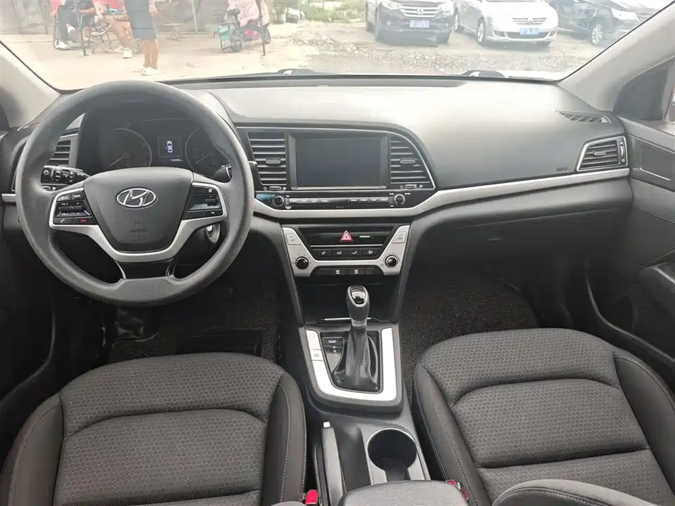 Hyundai Lead