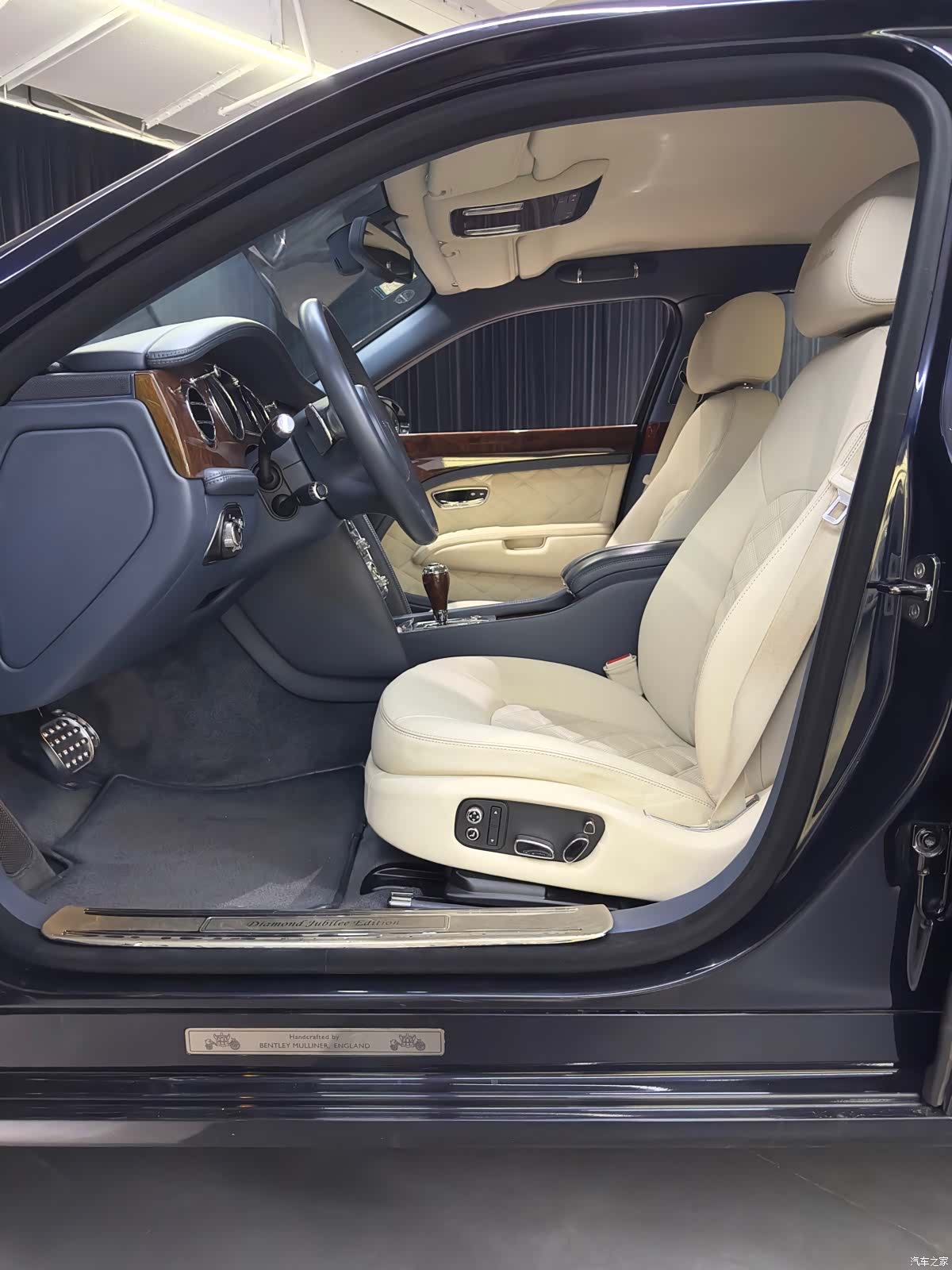 Bentley Mulsanne, 2012 10