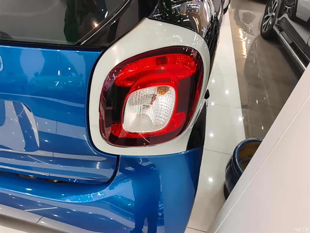 Smart Fortwo, 2019 8