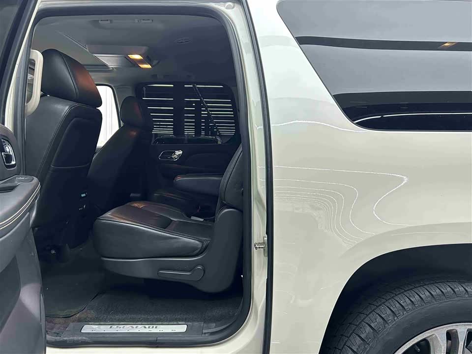 Cadillac Escalade ESCALADE