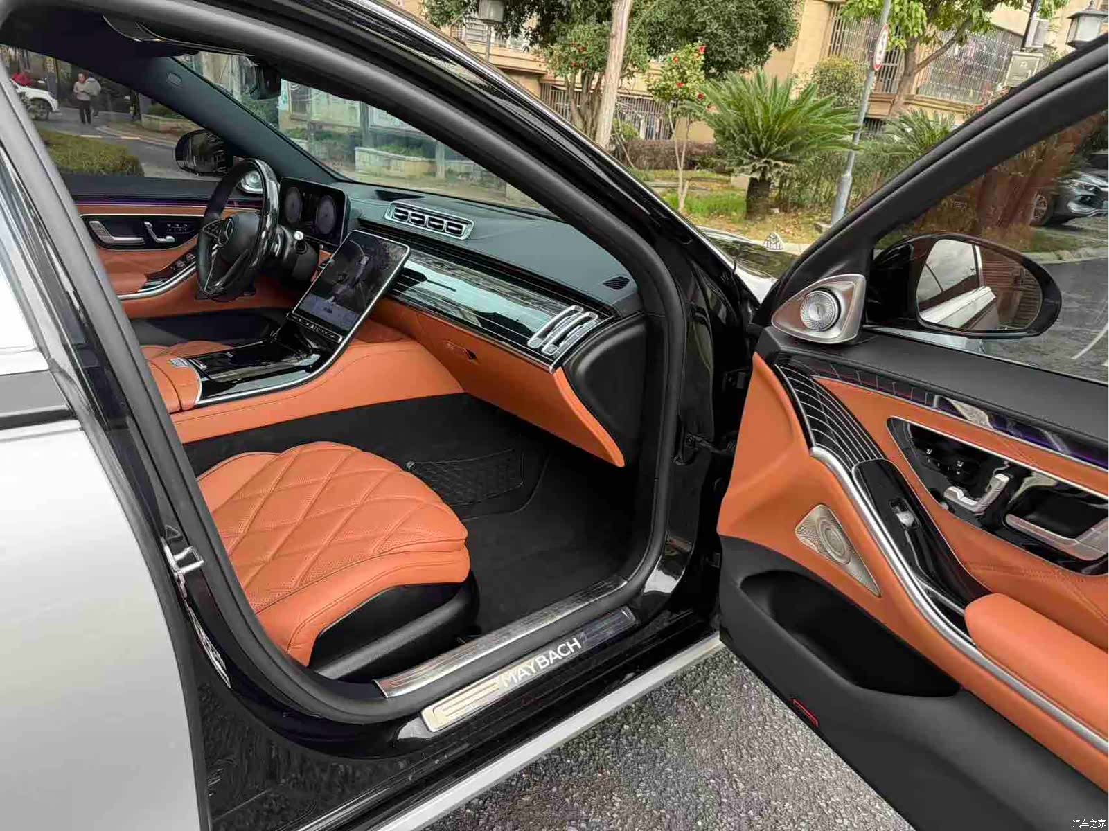 Maybach S-Class, 2023 8