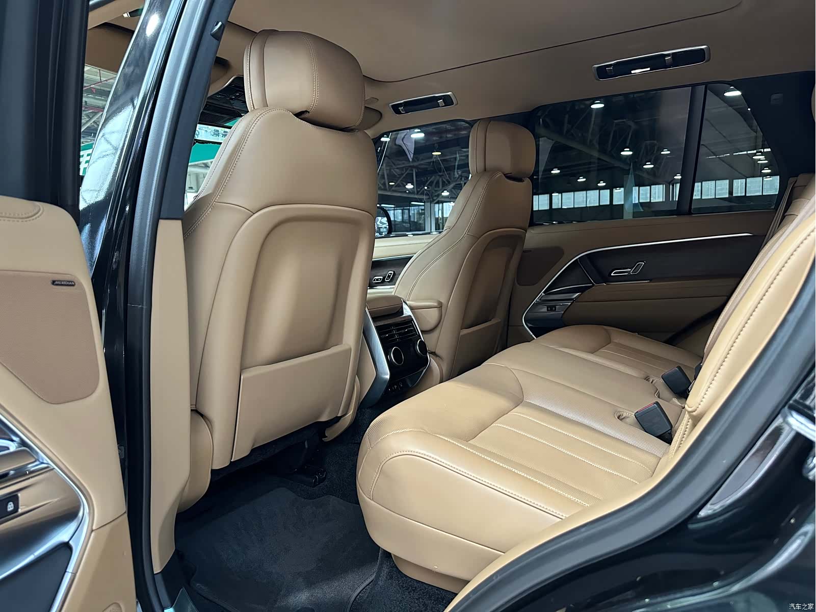 Land Rover Range Rover, 2023 11