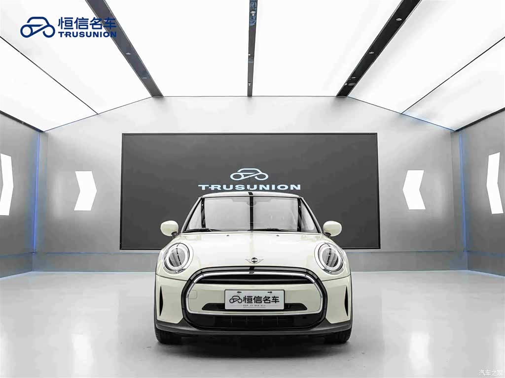 Mini ONE, 2022 3