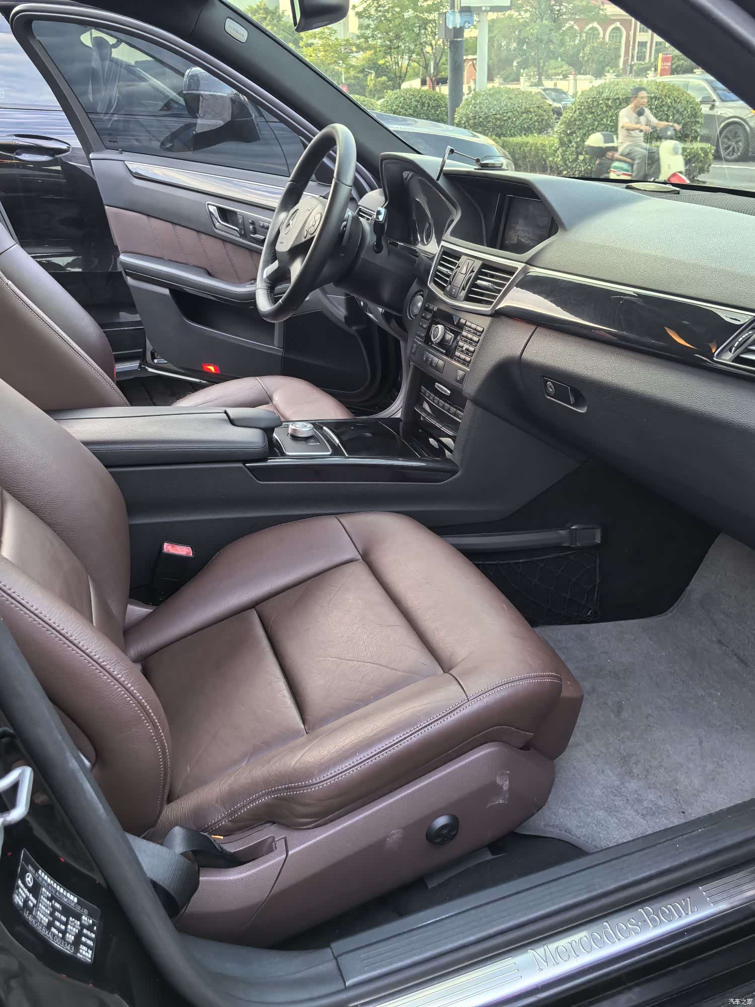 Mercedes-Benz E-Class, 2010 9