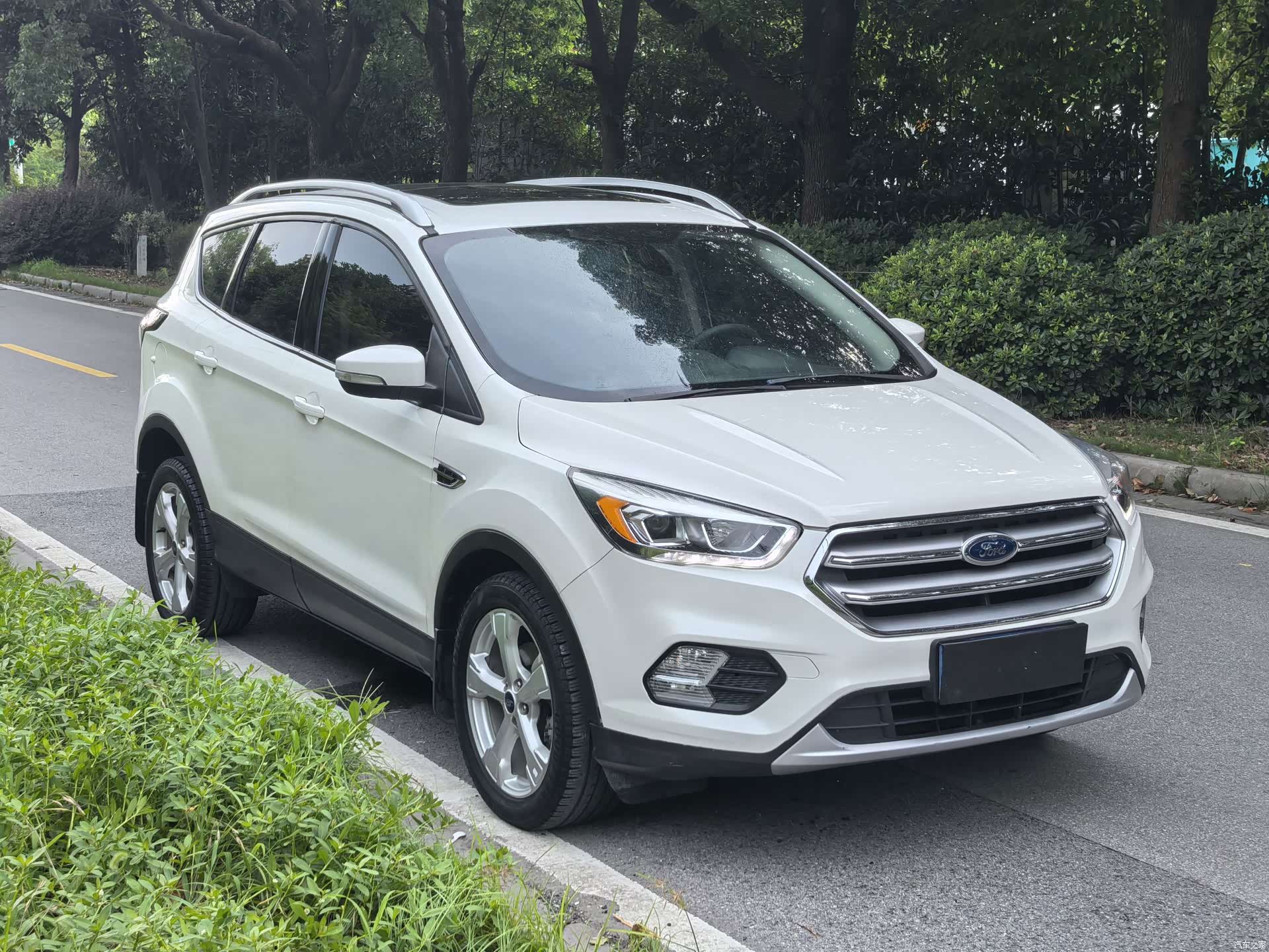 Ford Kuga, 2017 3