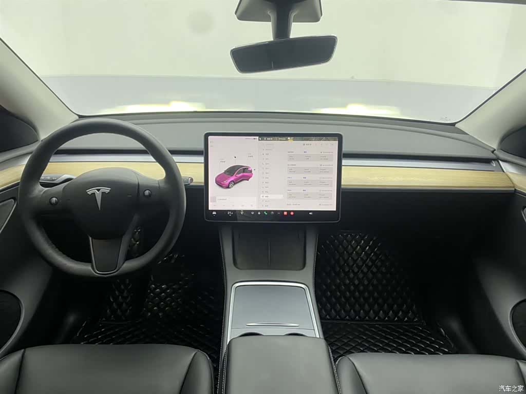 Tesla Model Y, 2021 13
