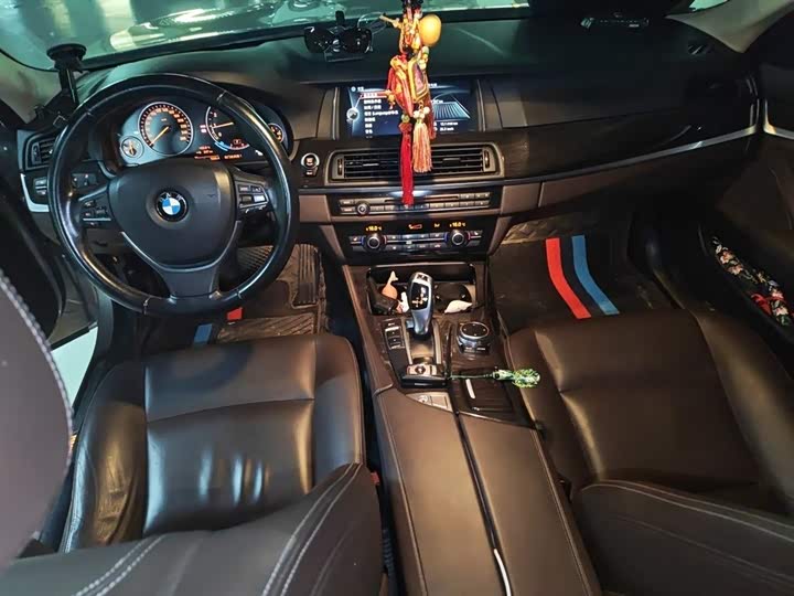 BMW 5 Series, 2014 года фото 14