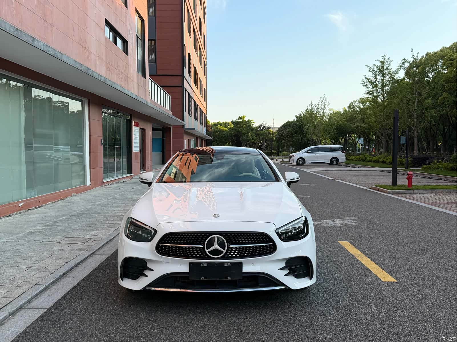 Mercedes-Benz E-Class, 2024 2