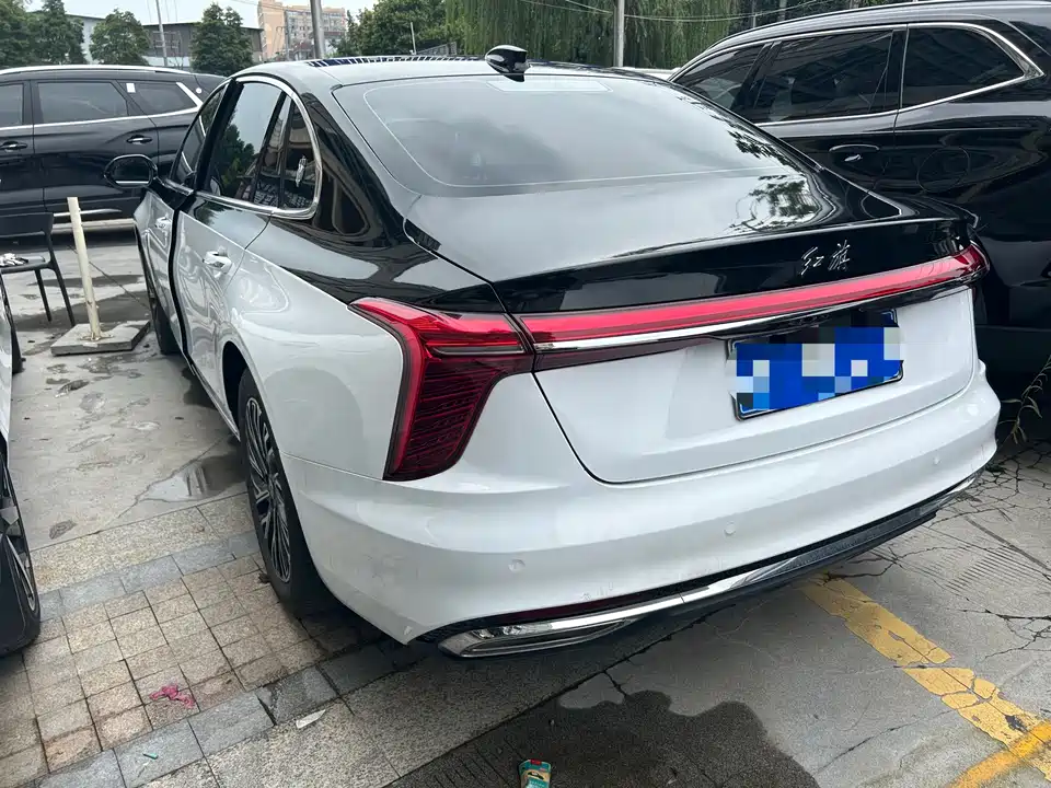 Hongqi H5