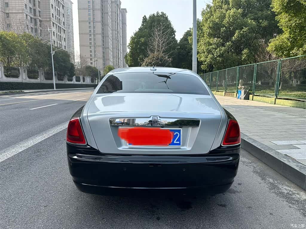 Rolls-Royce Ghost, 2011 3