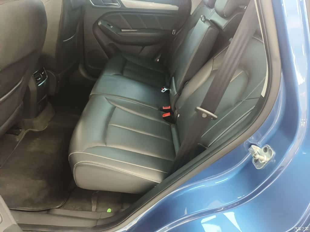 Roewe RX5, 2017 17