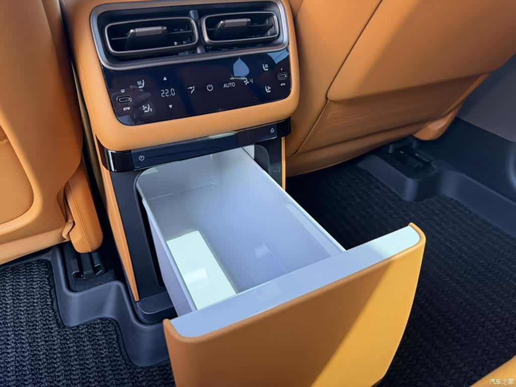 Li Auto i6, 2025 18