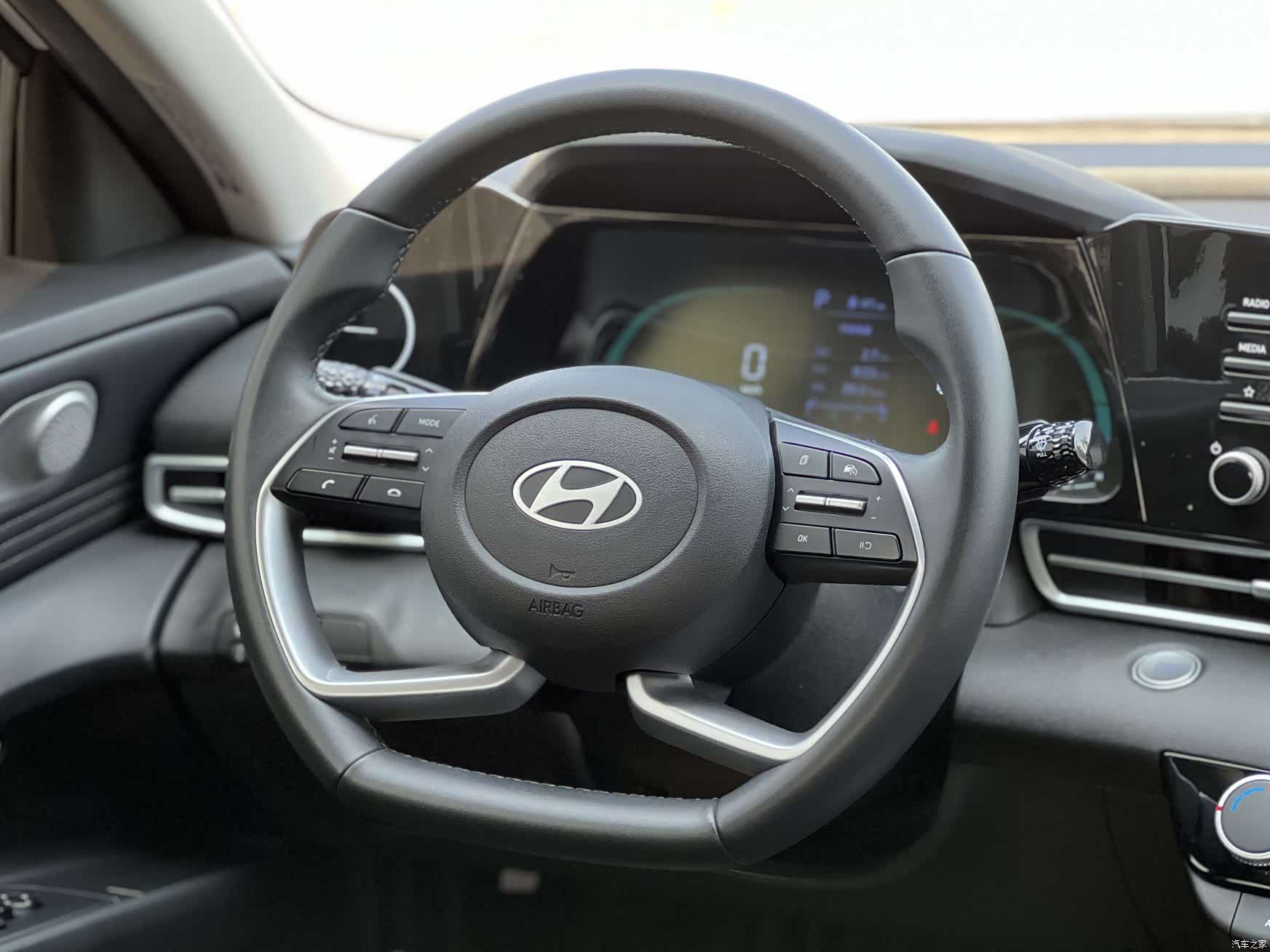Hyundai Elantra, 2024 15
