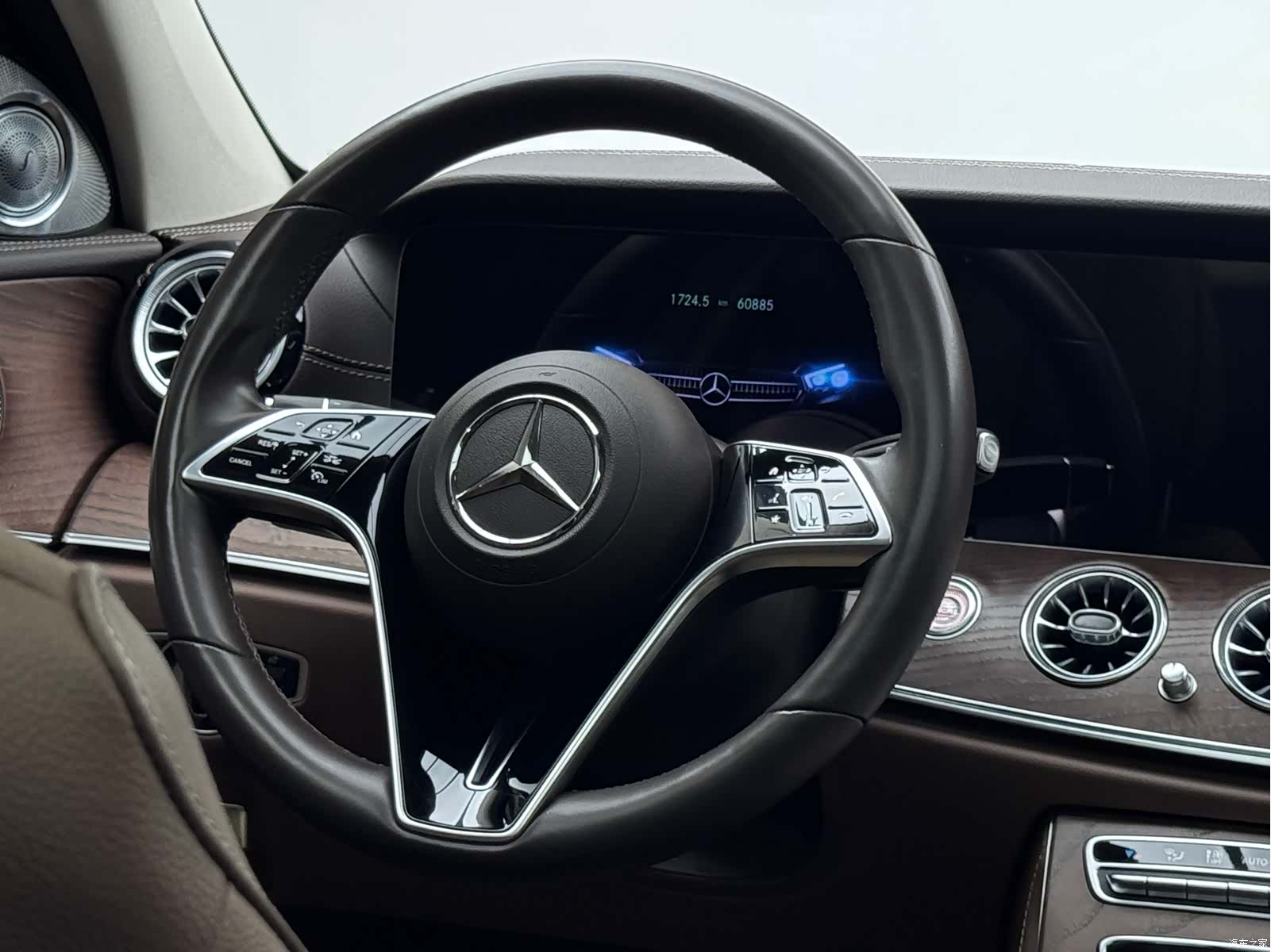 Mercedes-Benz E-Class, 2021 13