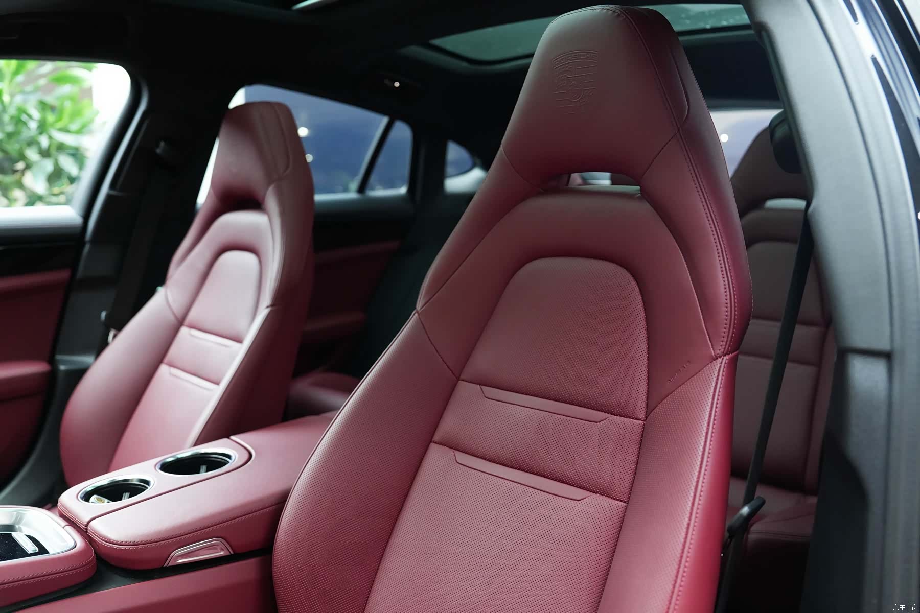 Porsche Panamera, 2023 27