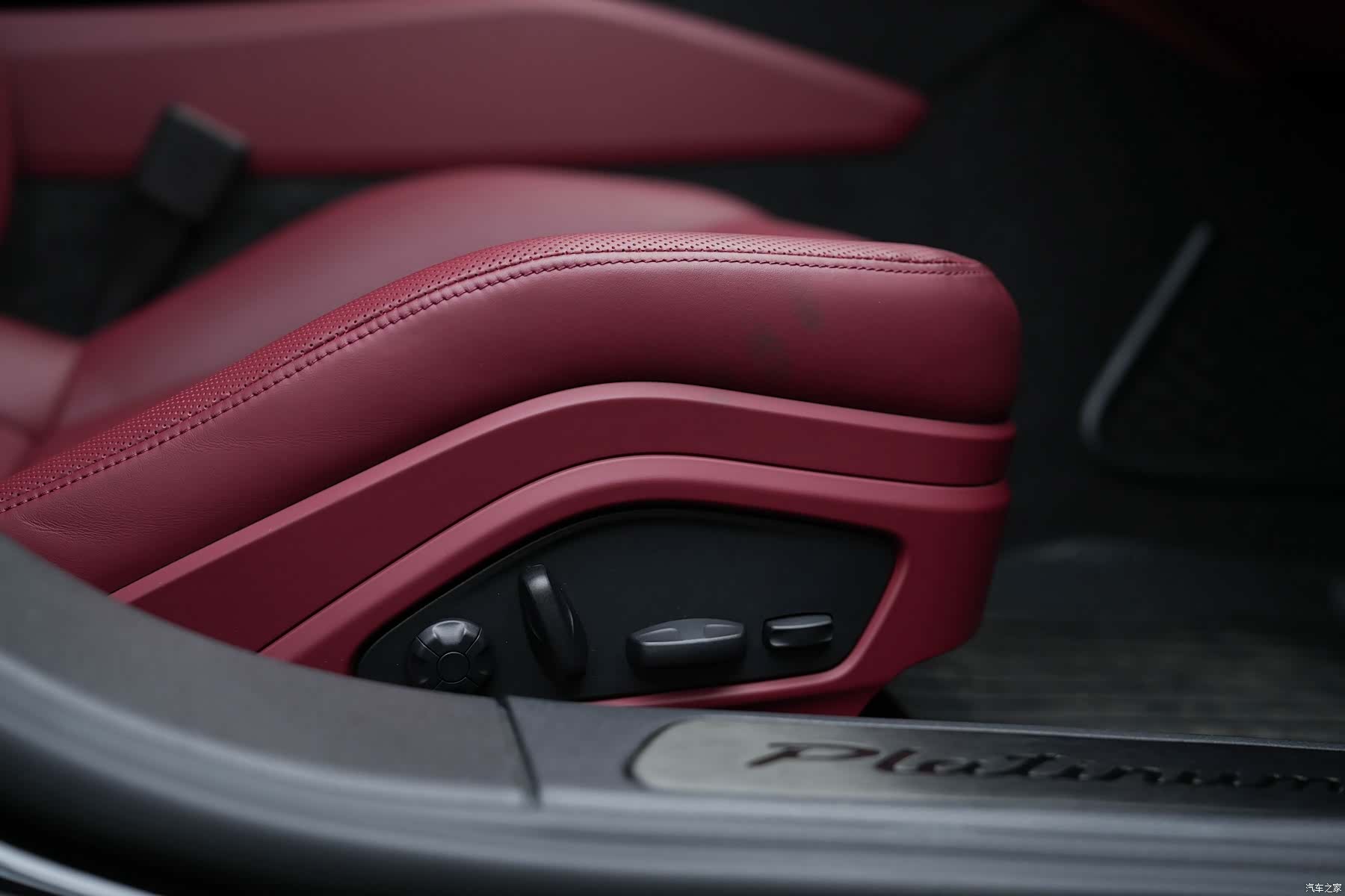 Porsche Panamera, 2023 35