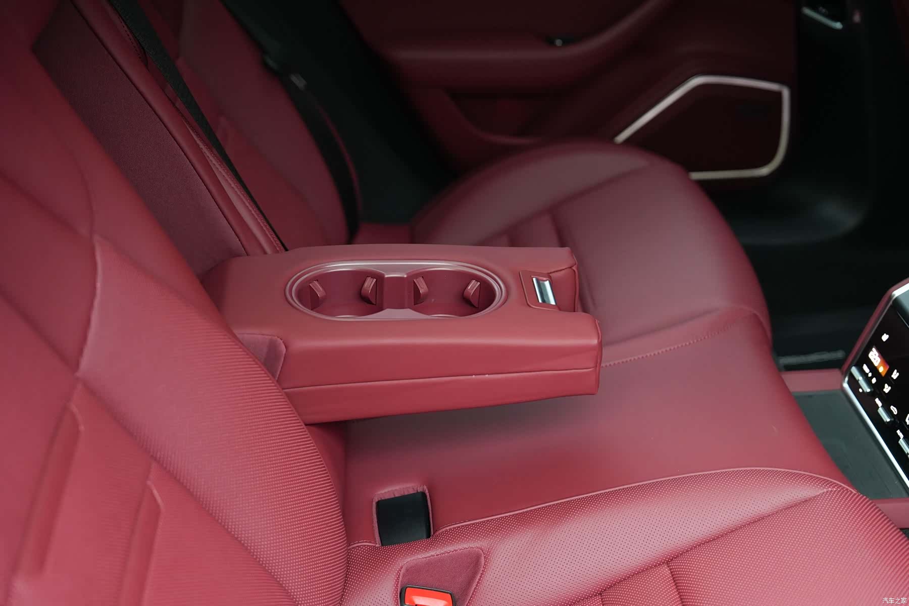 Porsche Panamera, 2023 34