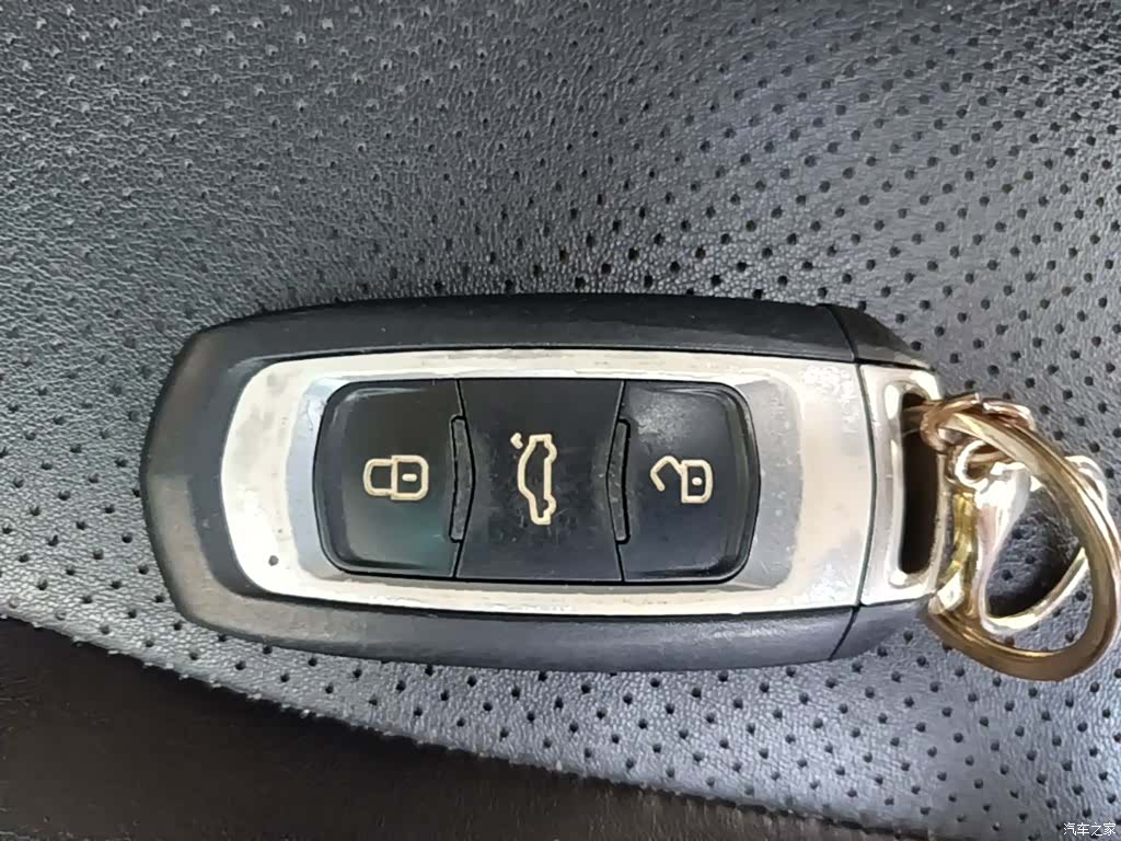 Geely Emgrand, 2017 9