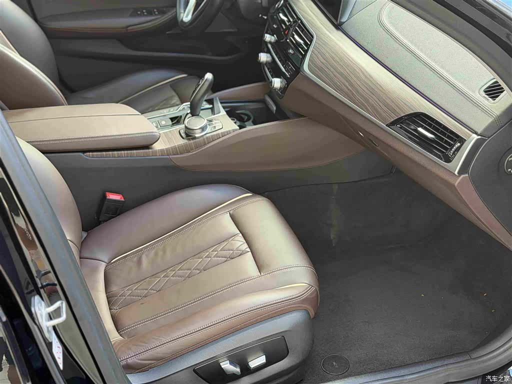 BMW 5 Series, 2018 6