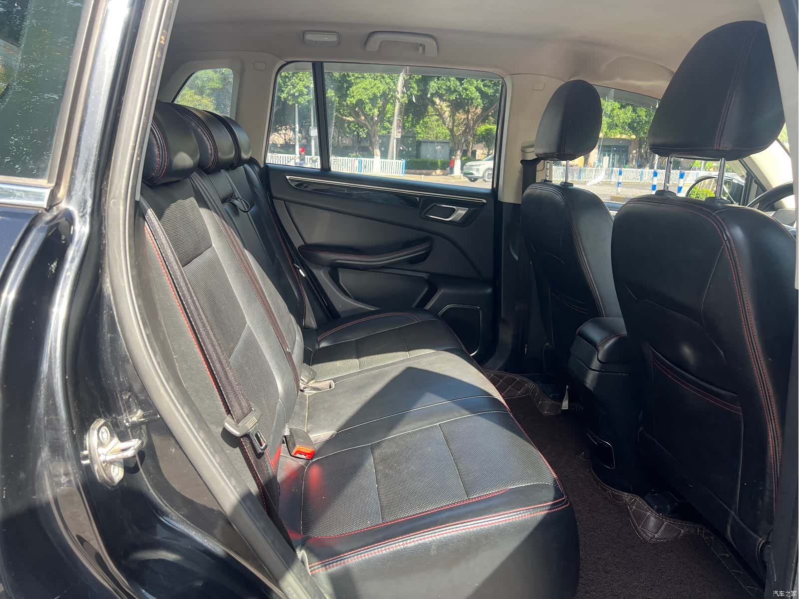 Zotye X5, 2016 9
