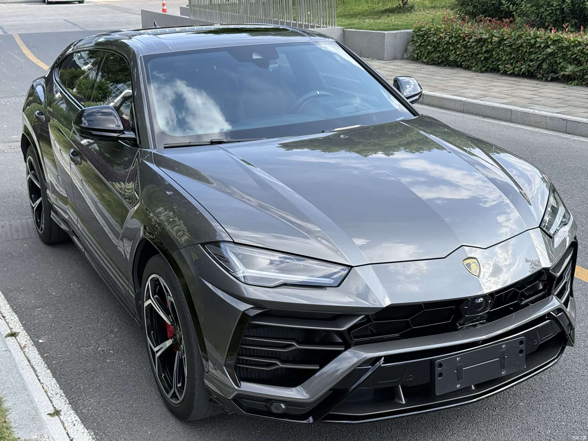 Lamborghini Urus, 2021 3
