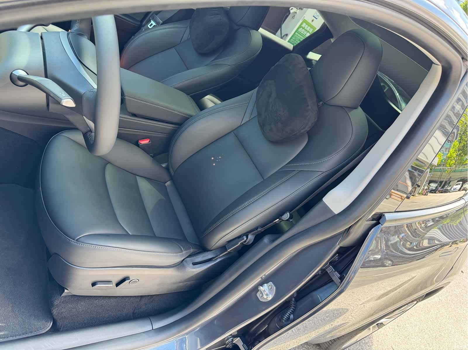 Tesla Model Y, 2022 11