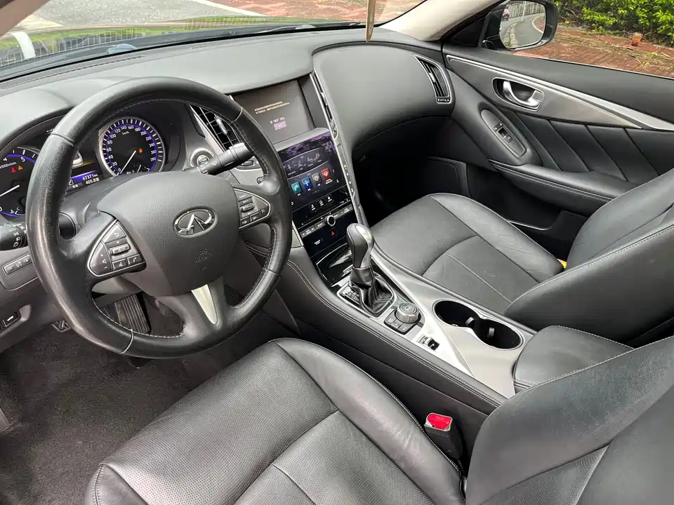 Infiniti Q50L Infiniti Q50L