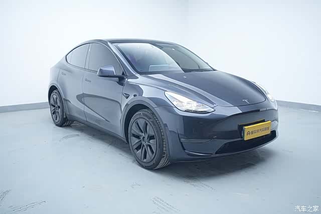 Tesla Model Y, 2024 3