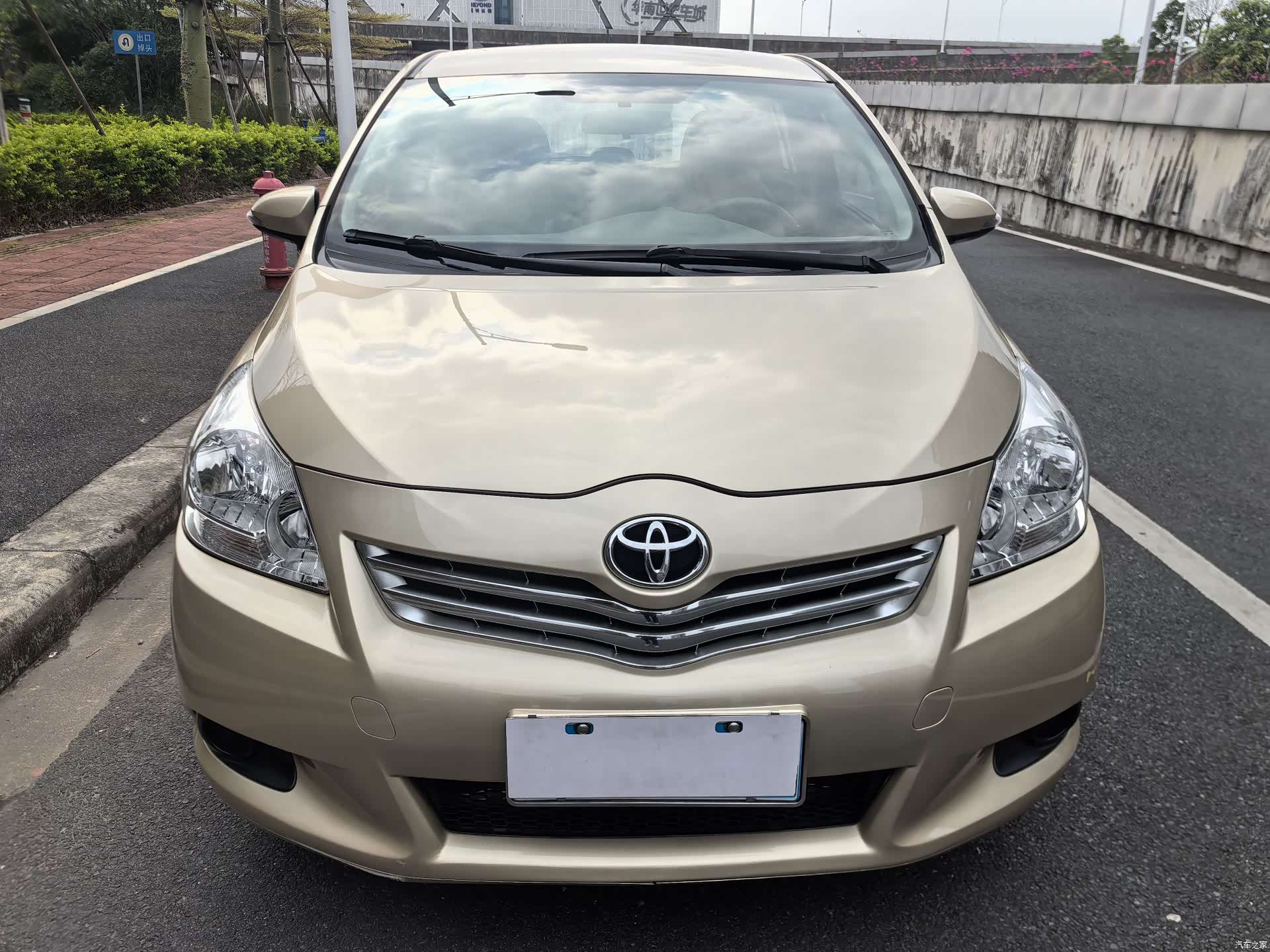 Toyota 180E, 2014 3