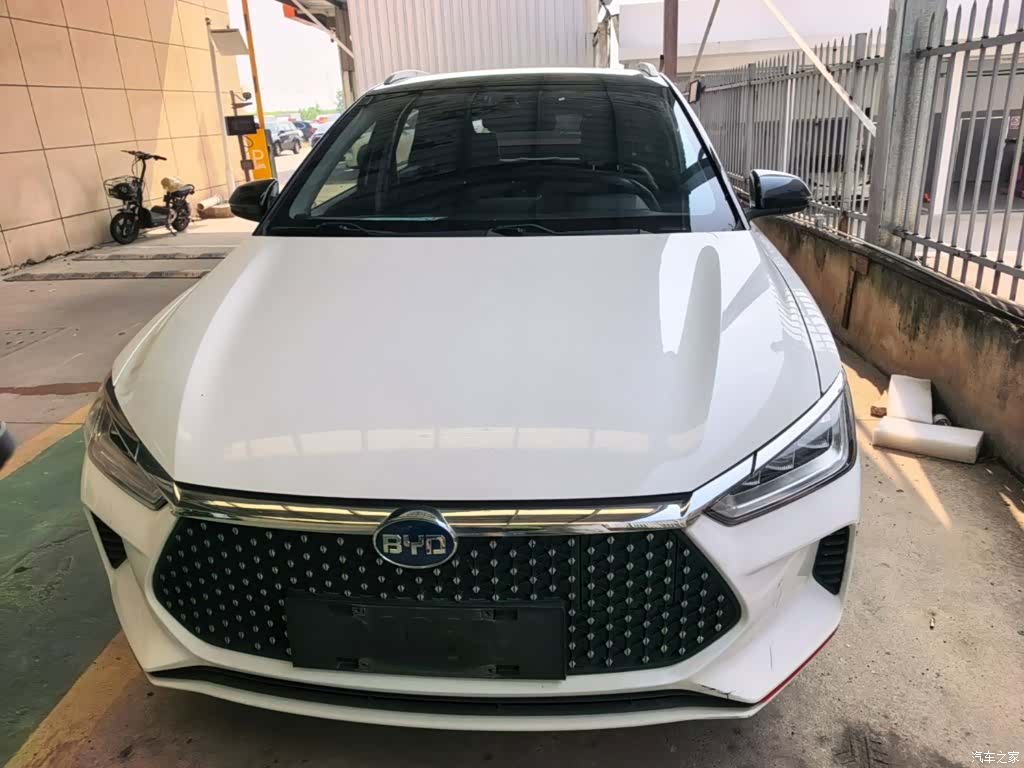 BYD E2, 2020 3