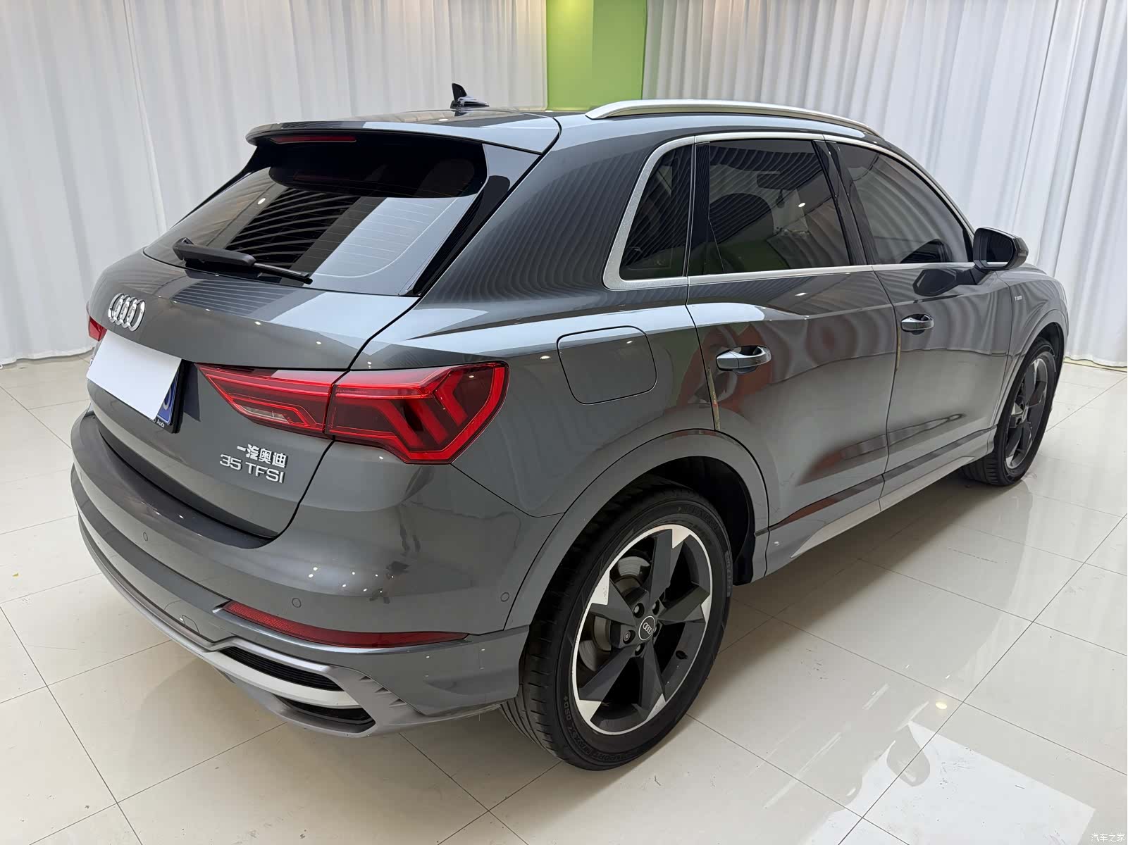 Audi Q3, 2021 4