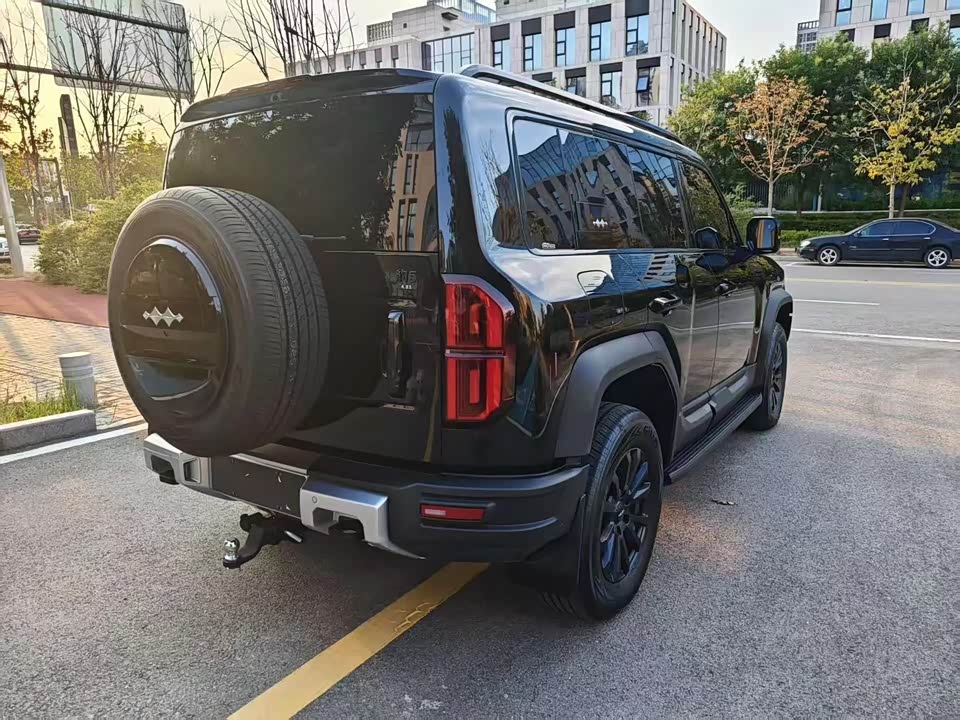 BYD Leopard 5 BYD Leopard 5