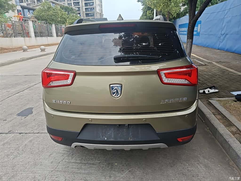 Wuling 560, 2016 6
