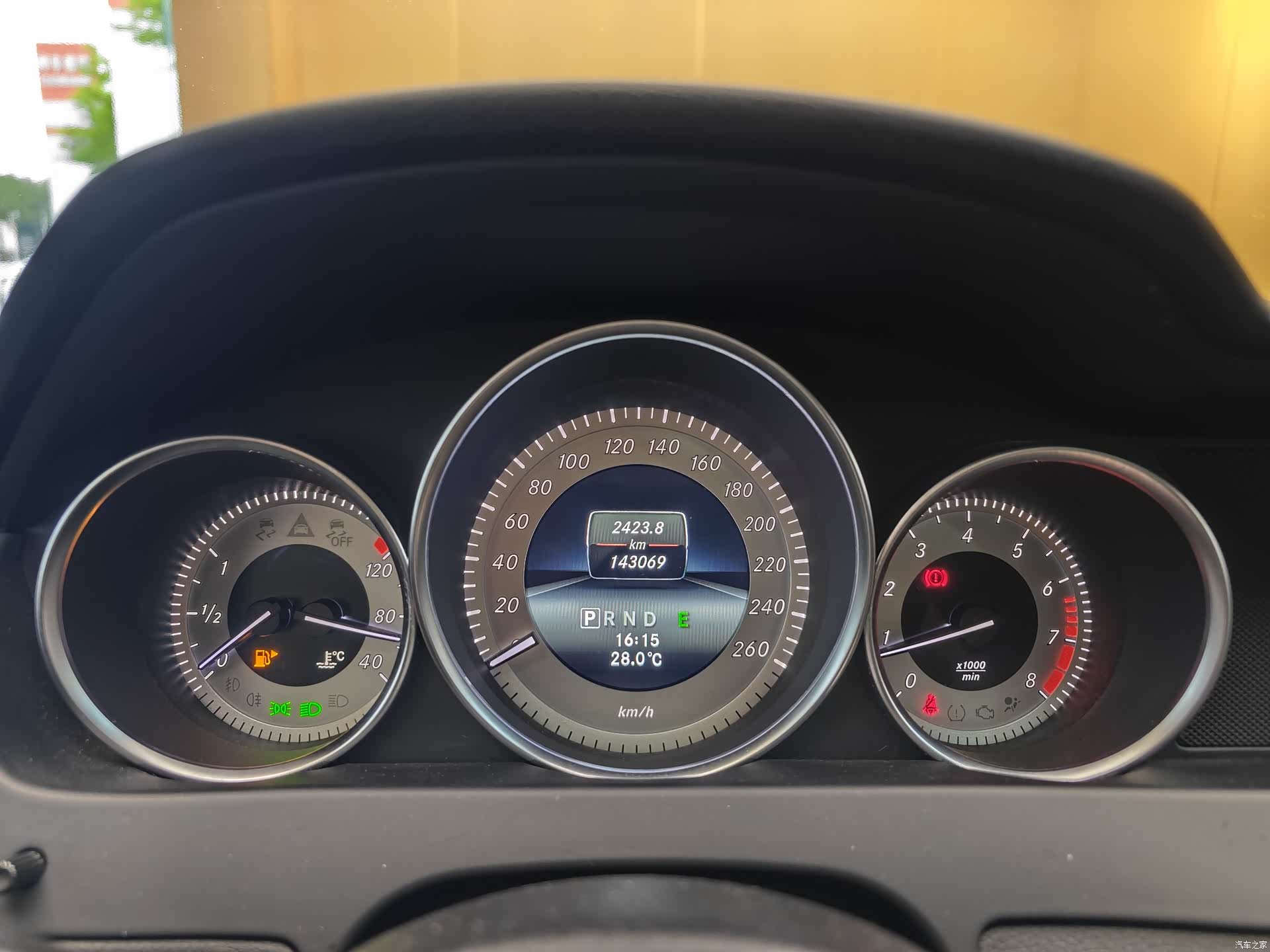Mercedes-Benz C-Class, 2014 35
