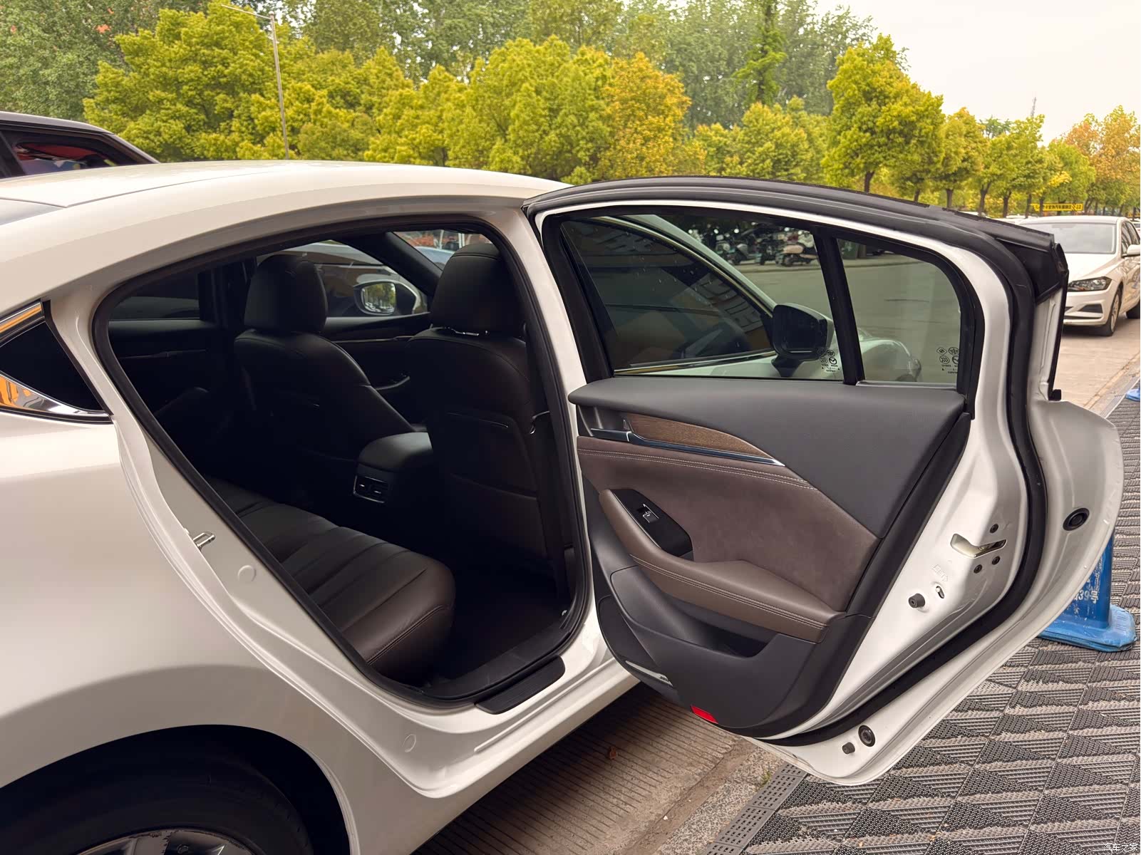 Mazda Atenza, 2023 31