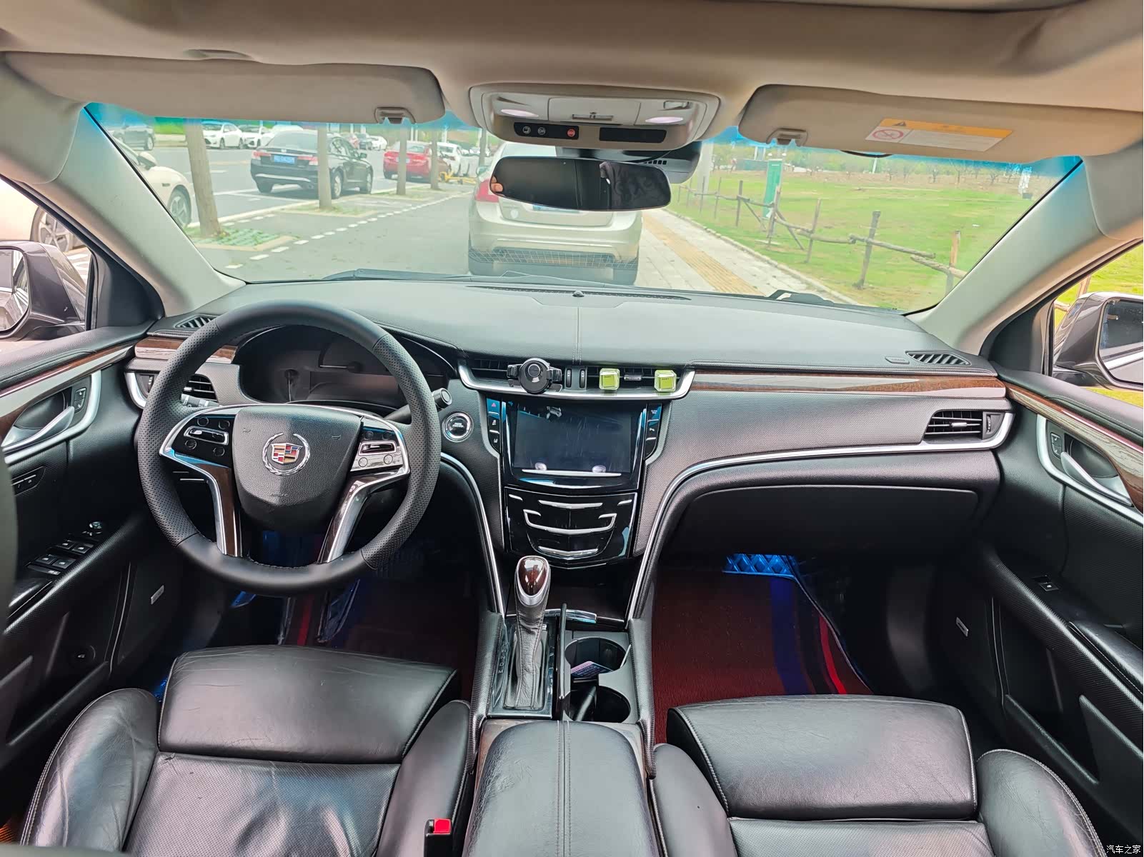 Cadillac XTS, 2014 4