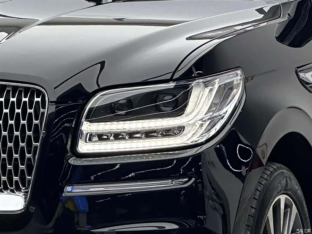 Lincoln Navigator, 2019 3
