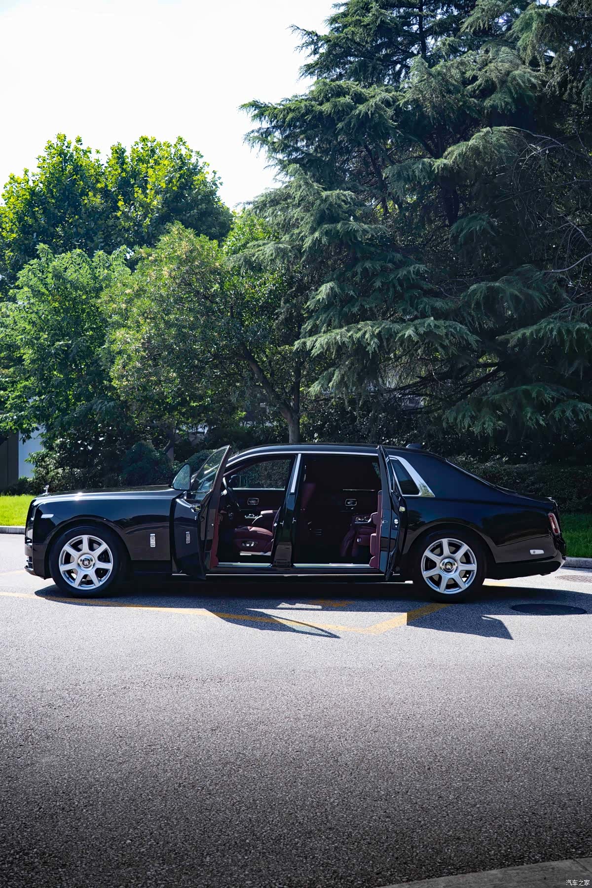 Rolls-Royce Phantom, 2020 21
