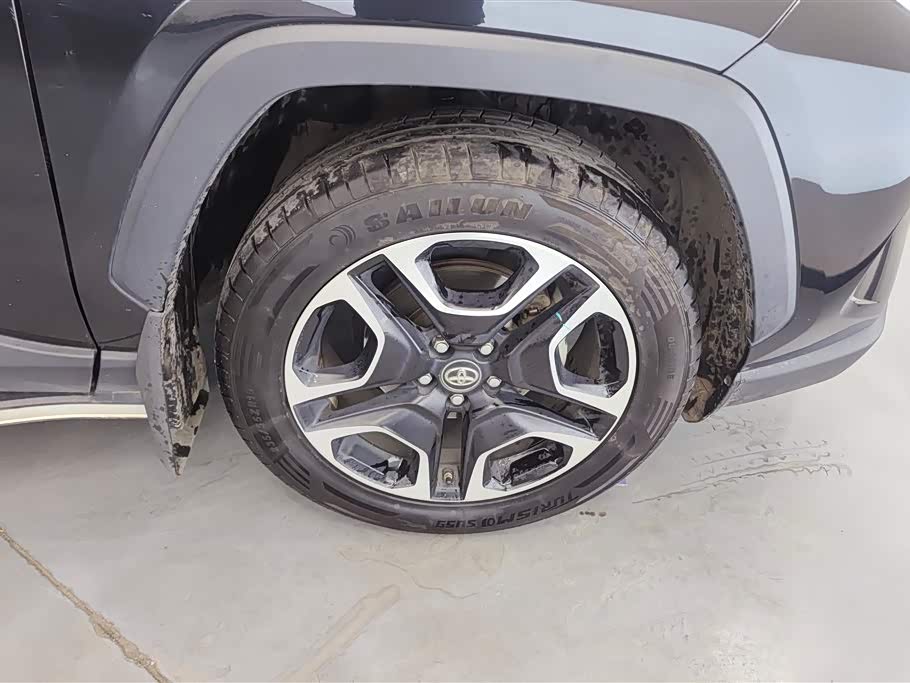 Toyota RAV4 Rongfang