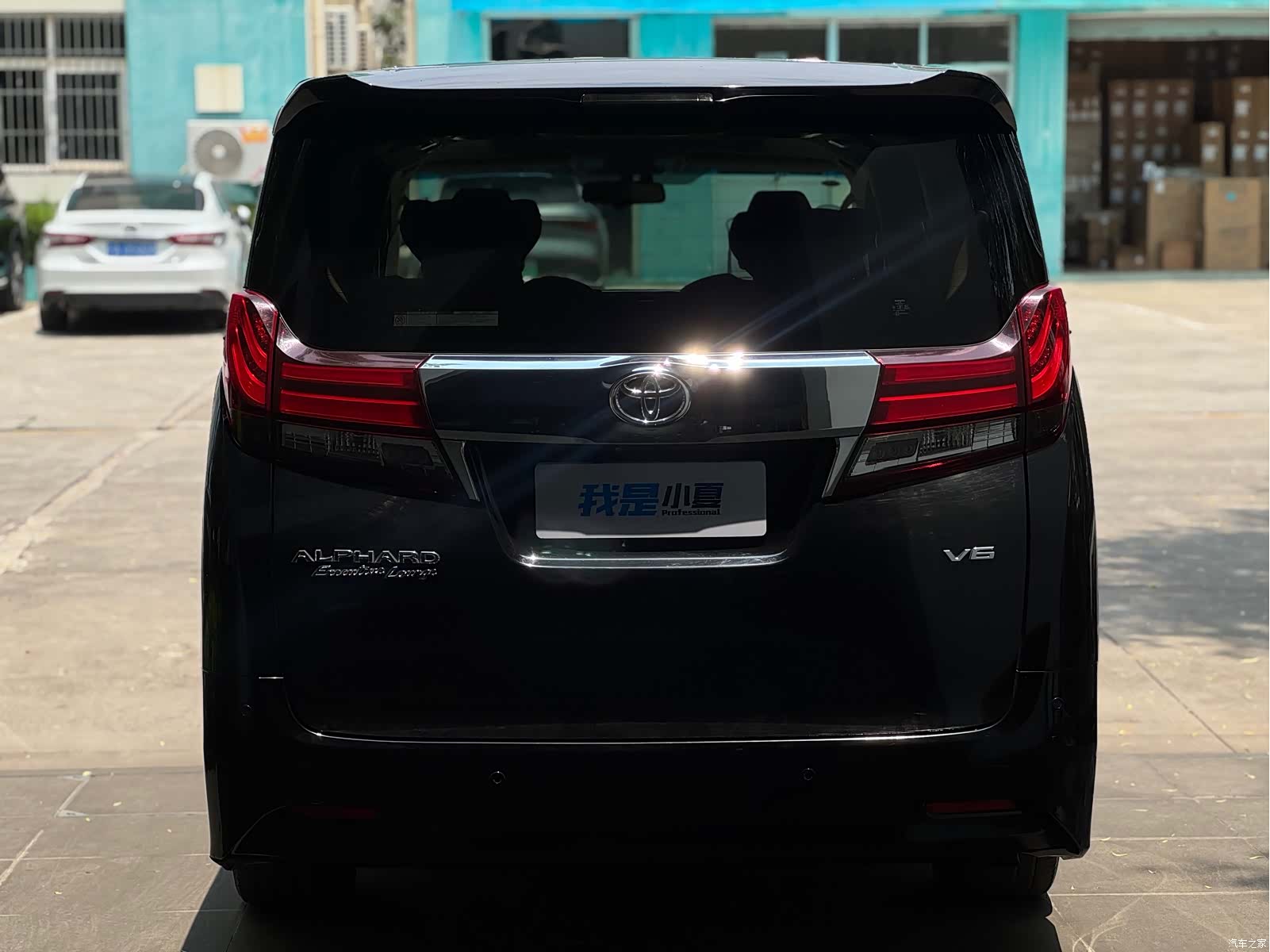 Toyota Alphard, 2018 4