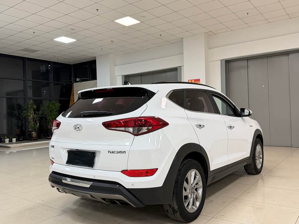 Hyundai Tucson