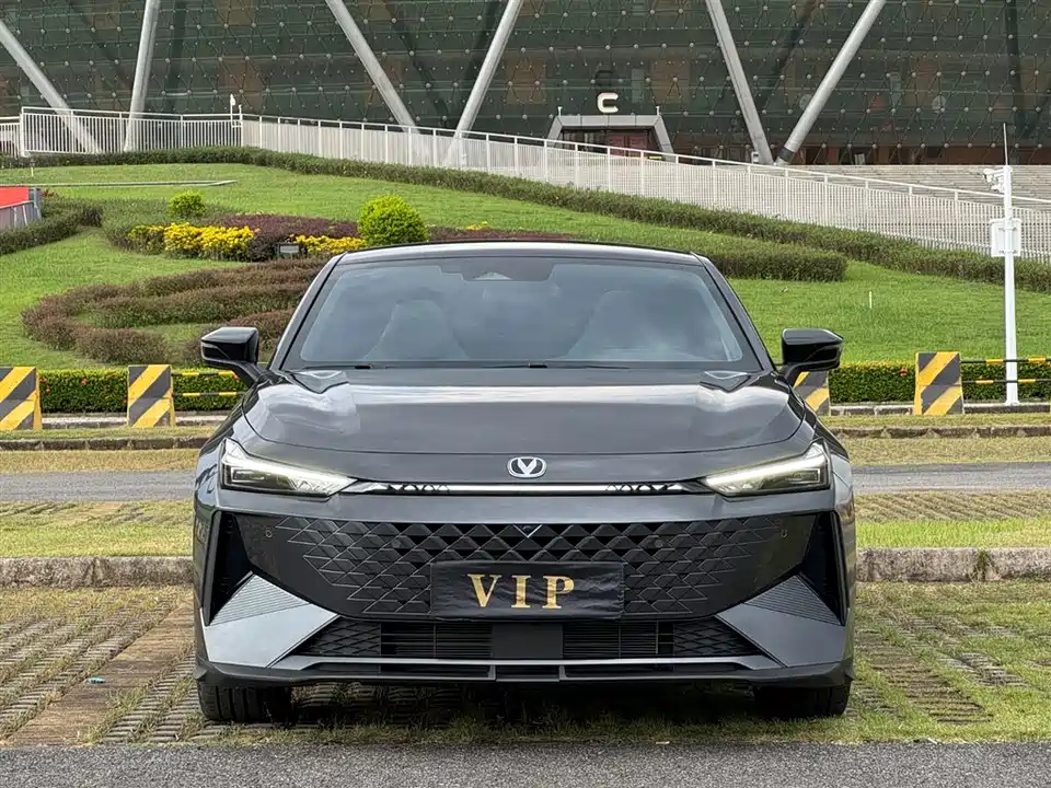 Changan UNI-V Smart iDD