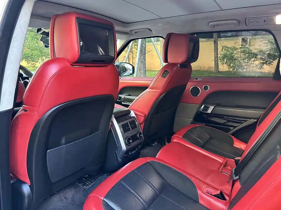 Land Rover Range Rover Sport Land Rover Range Rover Sport
