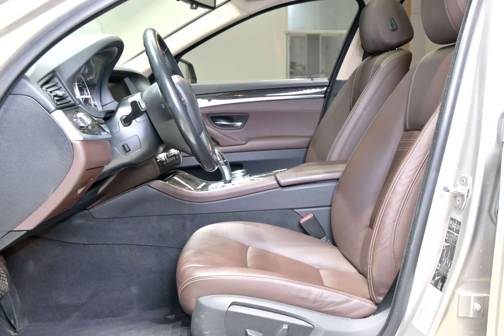 BMW 5 Series, 2015 9